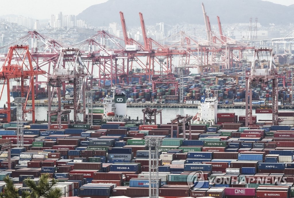 This photo, taken Jan. 25, 2022, shows stacks of containers at a port in South Korea's southeastern city of Busan. (Yonhap)