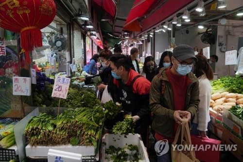 홍콩 신규 환자 2천명 넘어…채소 공급 다시 차질