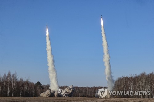 러시아-벨라루스 연합훈련서 발사되는 초정밀 타격 미사일