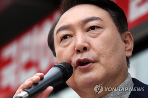 Présidentielle 2022 : Yoon est passé du statut de procureur général à celui d'espoir des conservateurs
