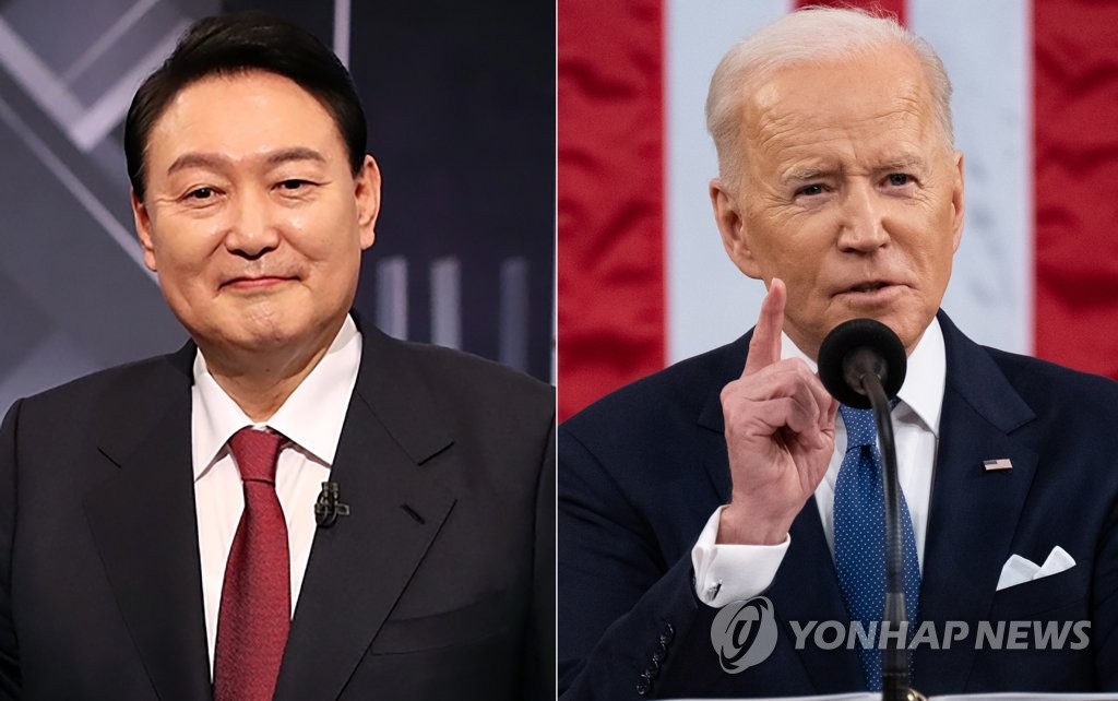 This composite image shows President-elect Yoon Suk-yeol (L) and U.S. President Joe Biden. (EPA-Yonhap)