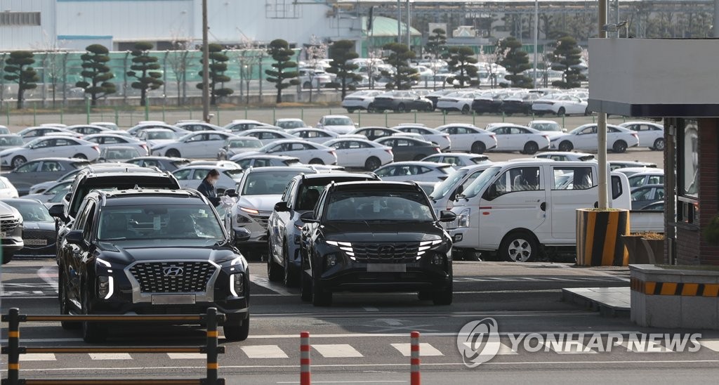 출고되는 신차들