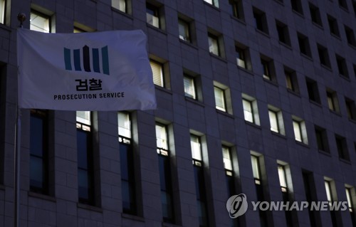 총장 사퇴도 여론전도 '글쎄'…검찰 '검수완박 해법' 고심