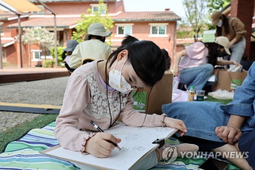 尹당선인 취임식 앞두고…용산서 '어린이 그림그리기 축제'