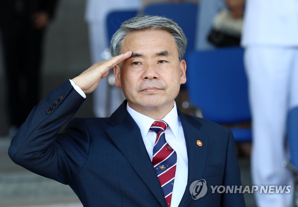 韓国国防相「北挑発には断固たる対応を」　陸海空軍の新参謀総長に