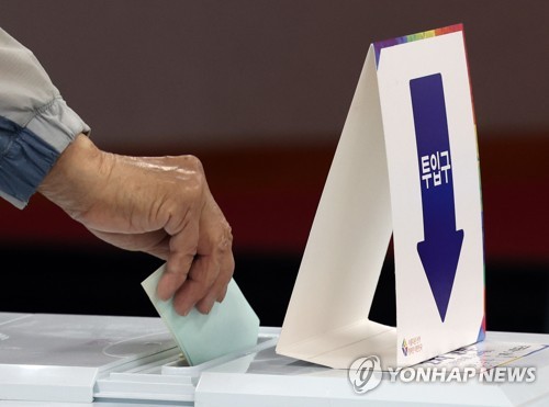 اللجنة الوطنية للانتخابات: نسبة المشاركة النهائية في الانتخابات المحلية هي ثاني أدنى مستوى لها على الإطلاق