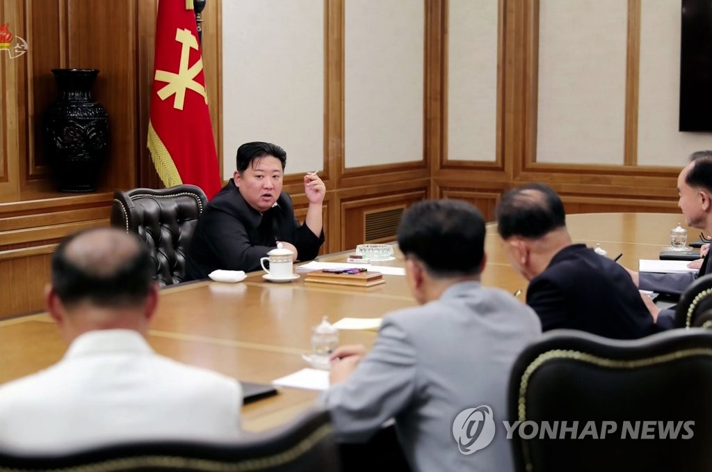 북한, 김정은 주재 비서국회의 개최
