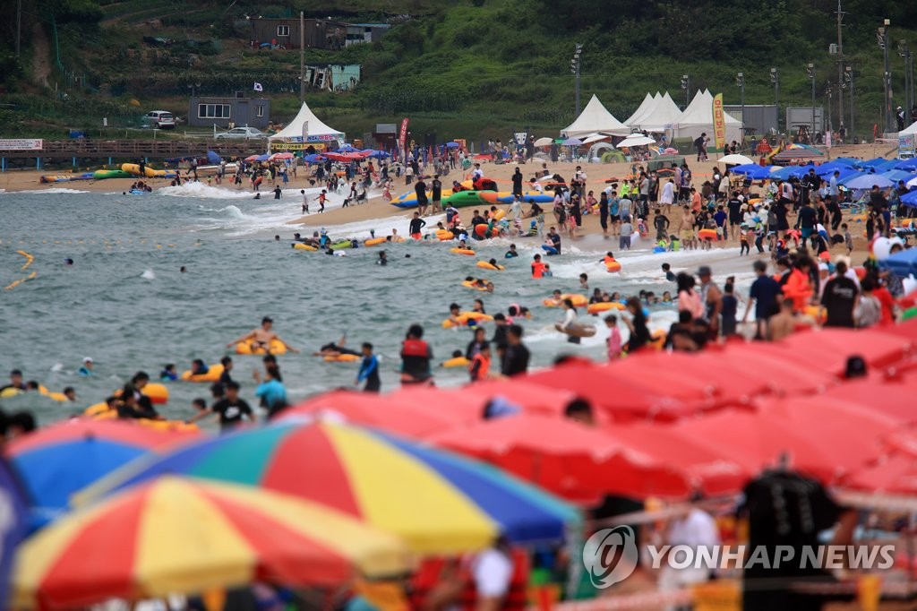 海開きした韓国東部の海水浴場（資料写真）＝（聯合ニュース）