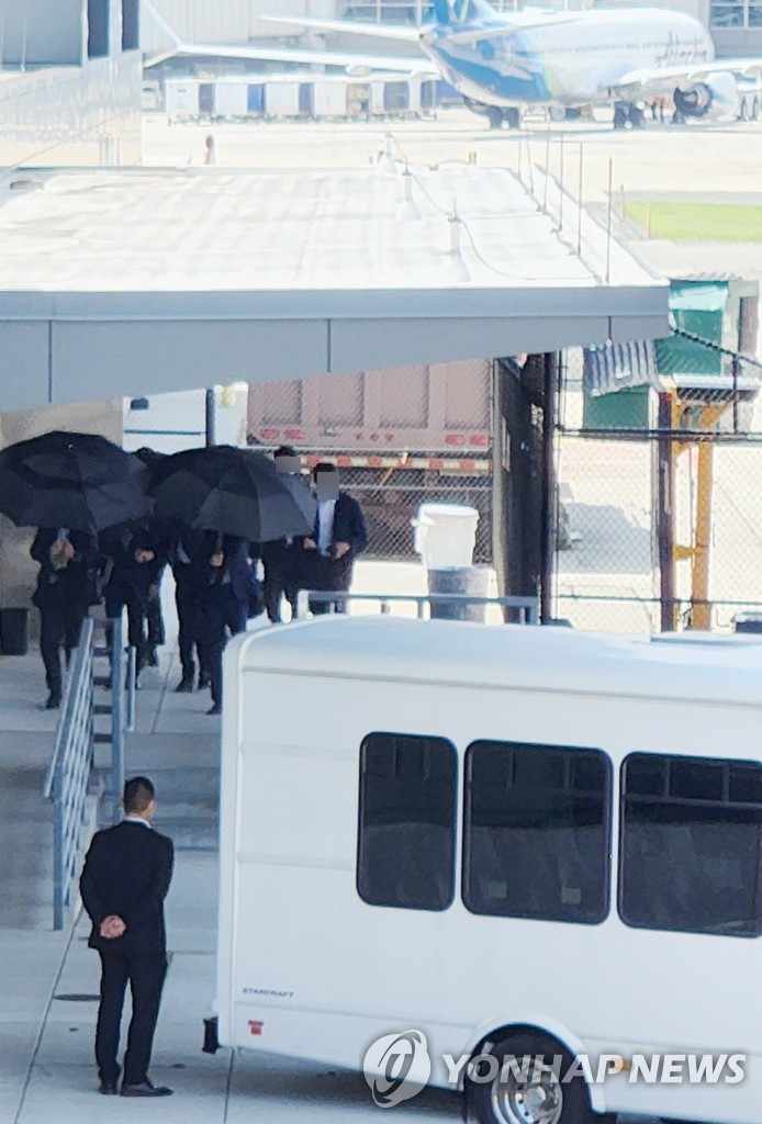 김규현 국정원장, 007 작전하듯 보안 속 미국 입국