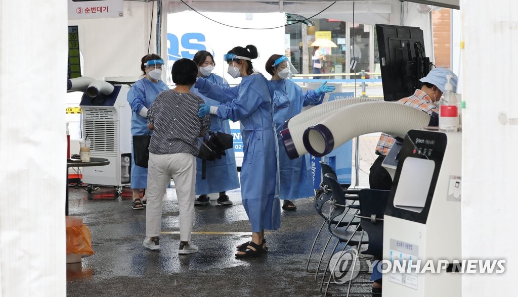 ［速報］韓国の新規コロナ感染者６万８６３２人　前週の約１．８倍