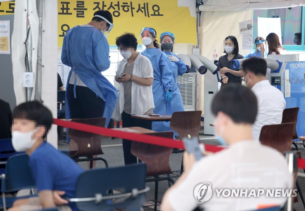 韓国の新規コロナ感染者６万８５５１人　前週の約１．７倍