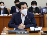 경찰, 지방선거때 경쟁후보 '비방문자' 혐의 이만희 의원 조사