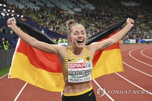 '0.005초차 간발의 차로 승리'…유럽육상선수권 여자 100m