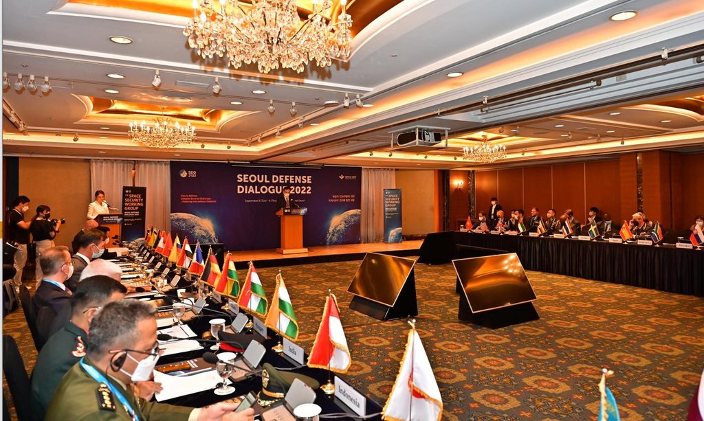 A session of the Space Security Working Group is in progress as part of the annual Seoul Defense Dialogue 2022 at a hotel in Seoul on Sept. 6, 2022, in this photo released by South Korea's defense ministry. (PHOTO NOT FOR SALE) (Yonhap)