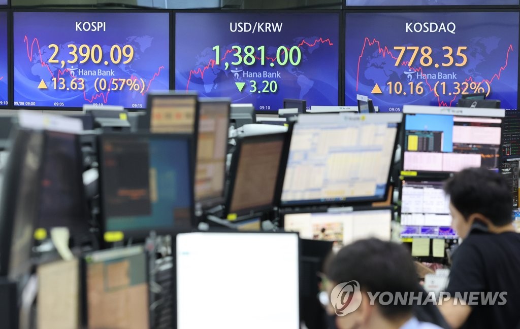 韓国総合株価指数が反発　０．３３％高
