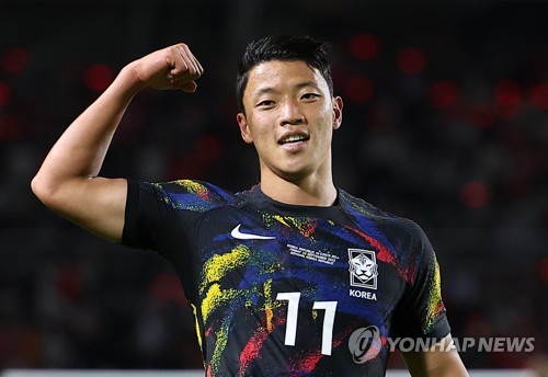 Hwang Hee-chan of South Korea celebrates his goal against Costa Rica during the countries' men's friendly football match at Goyang Stadium in Goyang, Gyeonggi Province, on Sept. 23, 2022. (Yonhap)