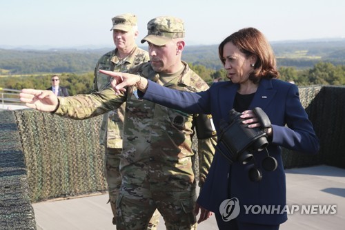 (LEAD) U.S. reaffirms commitment to defense of S. Korea after N. Korean missile launch