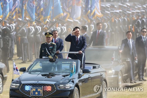 الرئيس «يون» يلقي خطابا بمناسبة يوم القوات العسكرية الوطنية