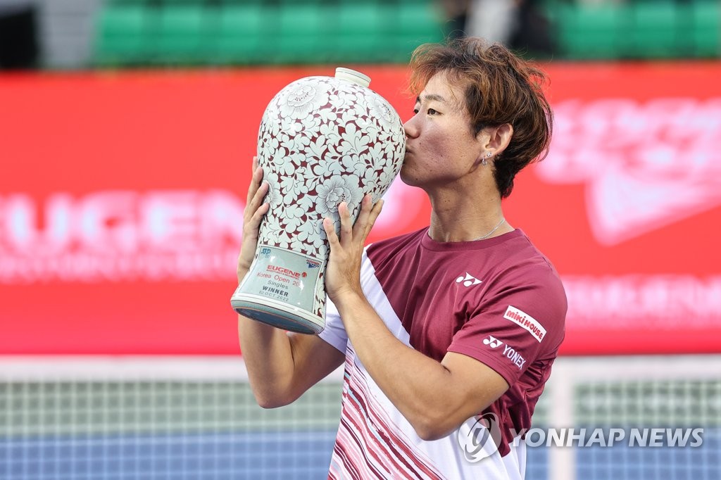 Nishioka enjoys annoying opponent en route to ATP Korea Open title