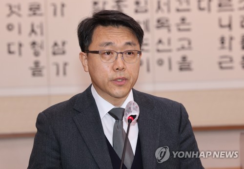 경찰, 취재기자 '통신자료 조회' 김진욱 공수처장 무혐의 처분