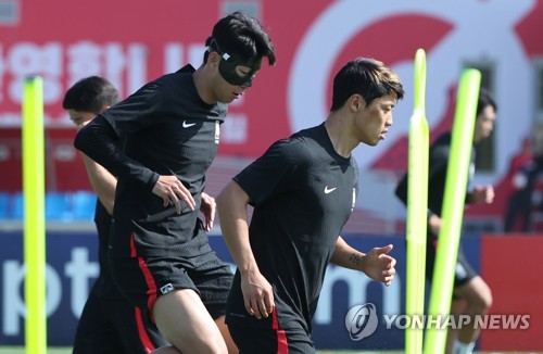 Entrenando antes del partido contra Brasil