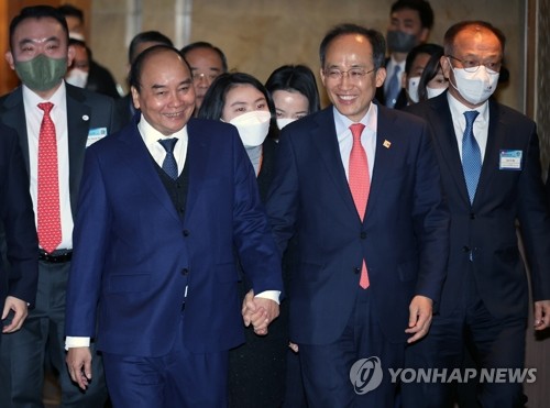  Vietnamese leader says his country, S. Korea share ample biz potential, opportunities