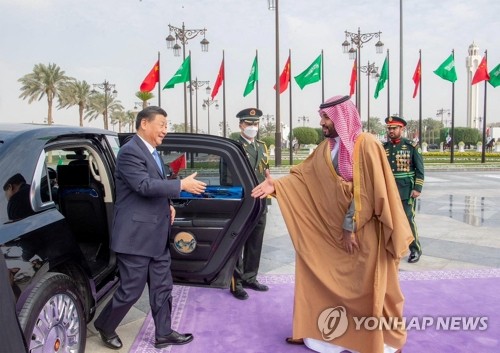 시진핑 중국 국가주석 환대하는 빈 살만 사우디 왕세자