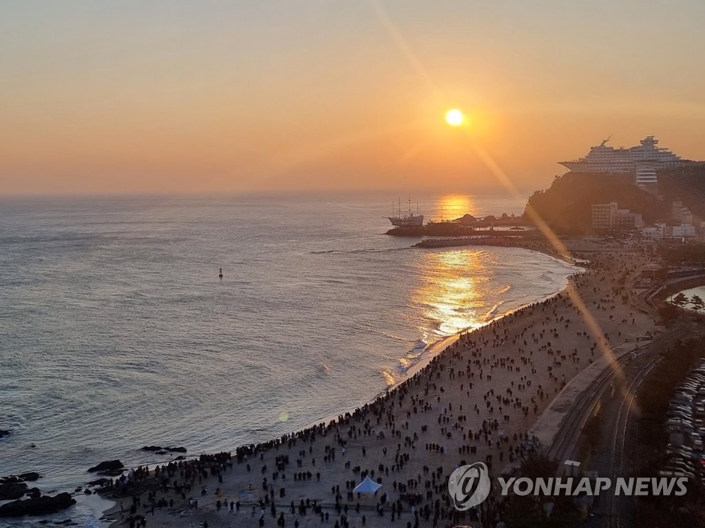 강릉 해맞이 인파