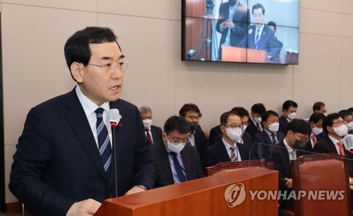2030년 원전 32% 확 늘리고 신재생 21%로 속도조절(종합2보)