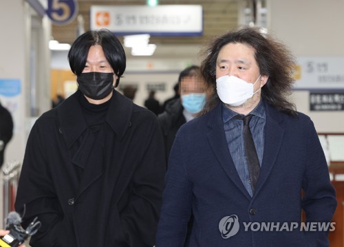 '불법 선거운동' 김어준 벌금 30만원·주진우 무죄(종합)