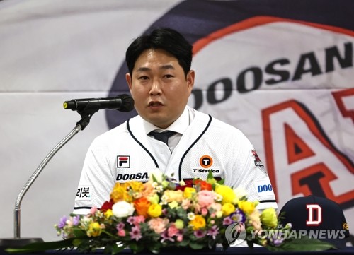Star catcher determined to take old team back to KBO postseason