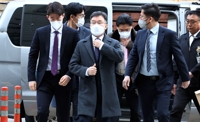 '340억 은닉' 김만배 재구속…