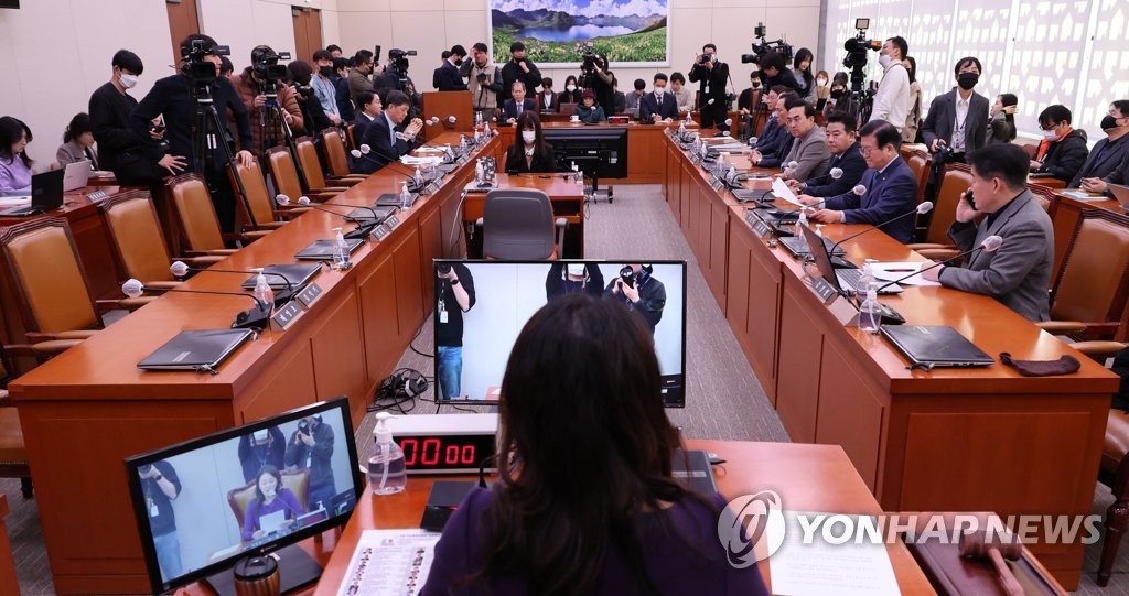 外交統一委員会の全体会議の模様（資料写真）＝（聯合ニュース）