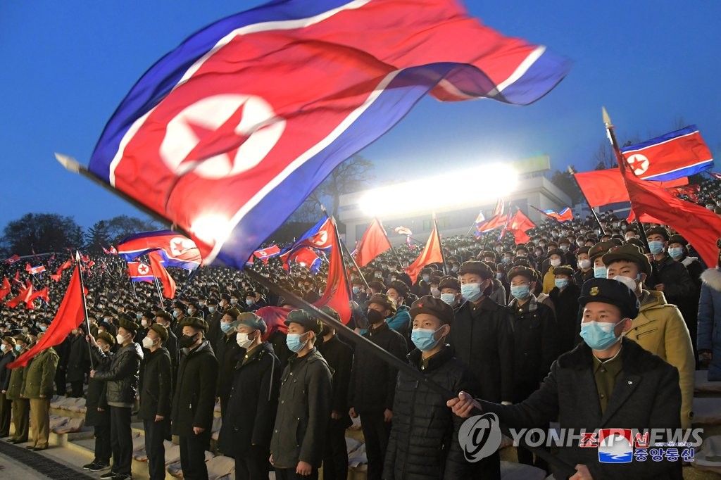 Los norcoreanos se alistan en el Ejército