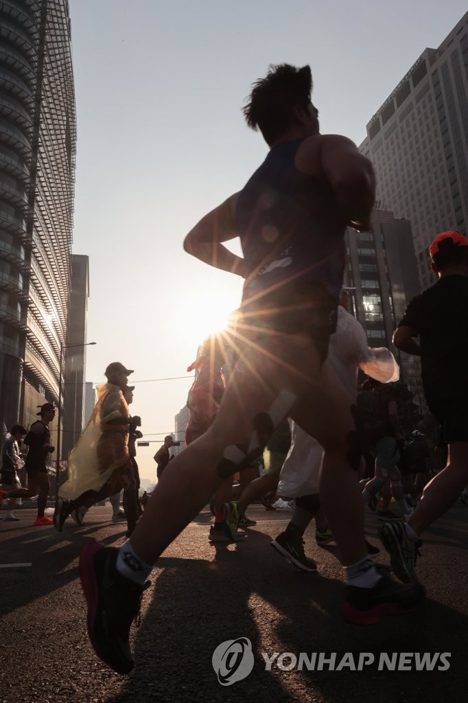 2023 서울 마라톤 '열정 가득히'