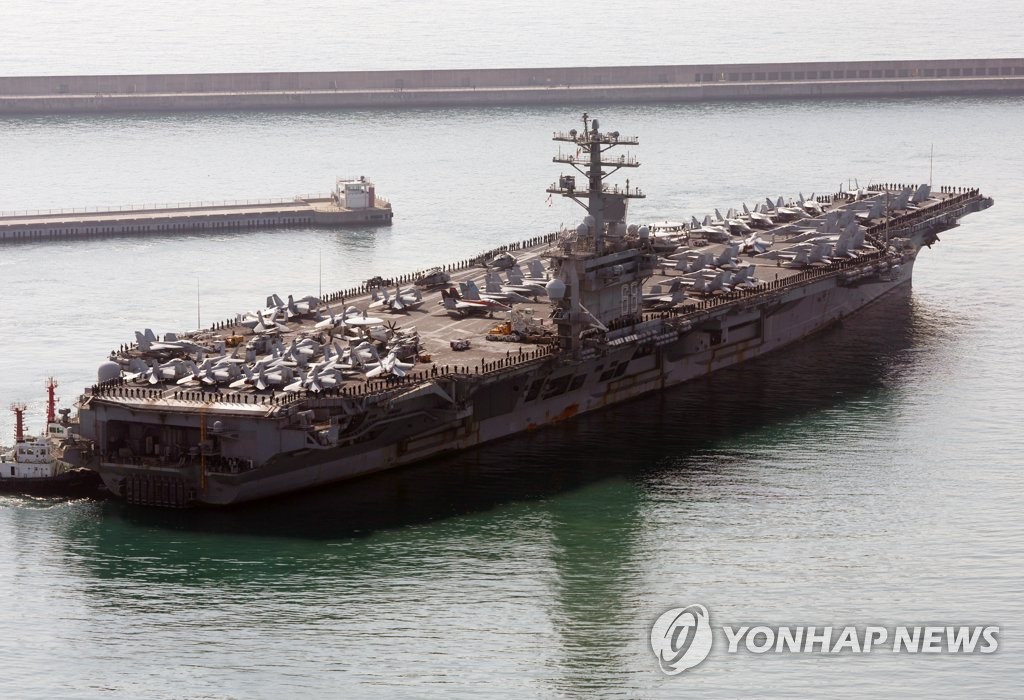 El portaaviones USS Nimitz llega a Corea del Sur