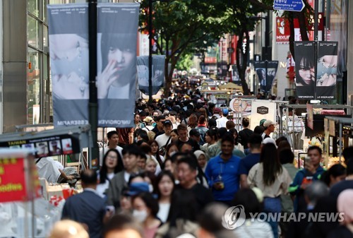 韓国の新規コロナ感染者２万１７９７人　前週比約１２００人増