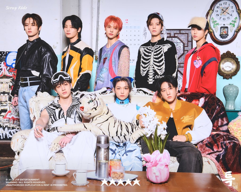 La foto, proporcionada, el 30 de mayo de 2023, por JYP Entertainment, muestra al grupo de K-pop Stray Kids. (Prohibida su reventa y archivo) 