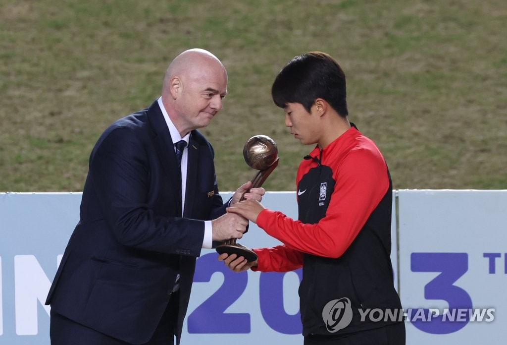 이승원, 아디다스 브론즈볼 수상