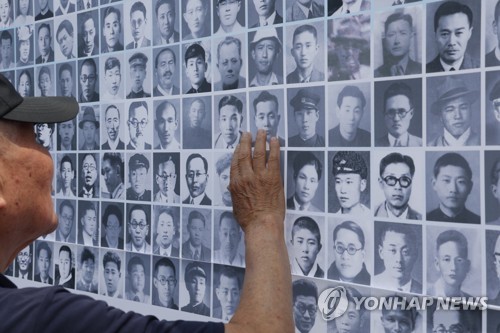 통일 차관, 추석 맞아 북한 억류자·납북자 가족 방문