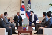 Yoon meets with Belizean PM Briceno, requests support for 2030 World Expo bid