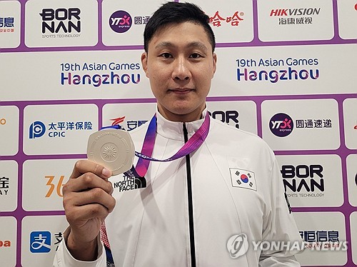 [아시안게임] '우즈베크식 유도' 쿠라시서 한국 사상 첫 은메달