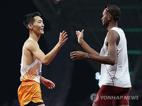  (Asiad) High jumper Woo Sang-hyeok wins 2nd straight silver at Asiad