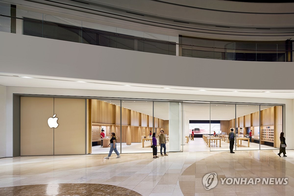 Sixth Apple store in S. Korea Yonhap News Agency