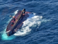 (3rd LD) Fishing boat capsizes off southern coast; 5 missing
