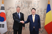 Yoon, Romanian president agree to strengthen cooperation in defense, nuclear energy