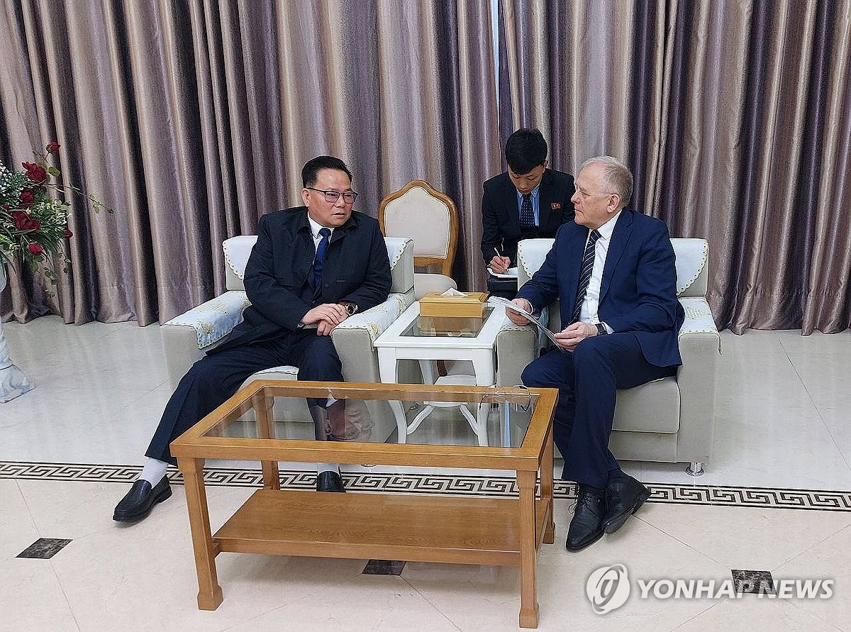 N. Korean science, technology delegation leaves for Russia | Yonhap News Agency