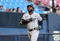 (Yonhap Interview) Most dangerous leadoff hitter in KBO says best is yet to come