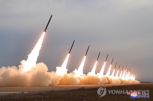 北朝鮮が「超大型放射砲」射撃