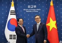 Chefs des diplomaties sud-coréenne et vietnamienne